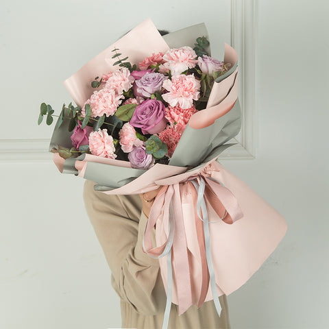 Send Pink Carnation Flower to China