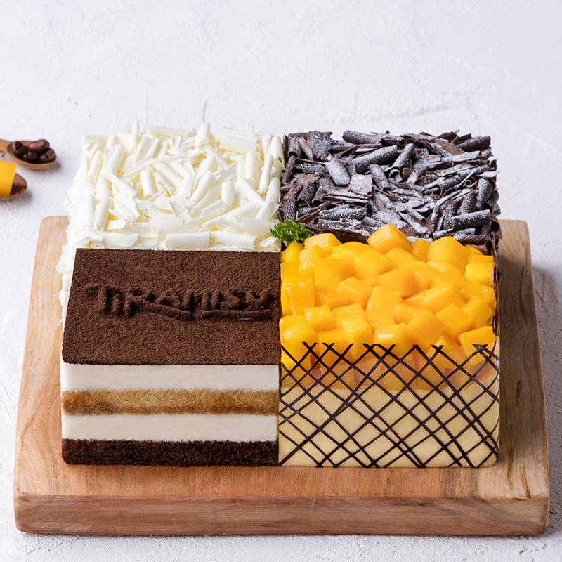 Mixed Cake with Mango Durian Chorcalate & Tiramisu